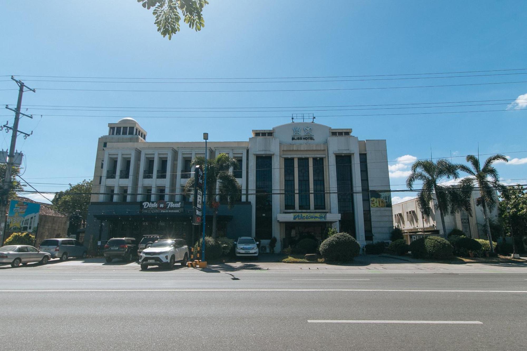 Bliss Hotel San Fernando Pampanga City Εξωτερικό φωτογραφία