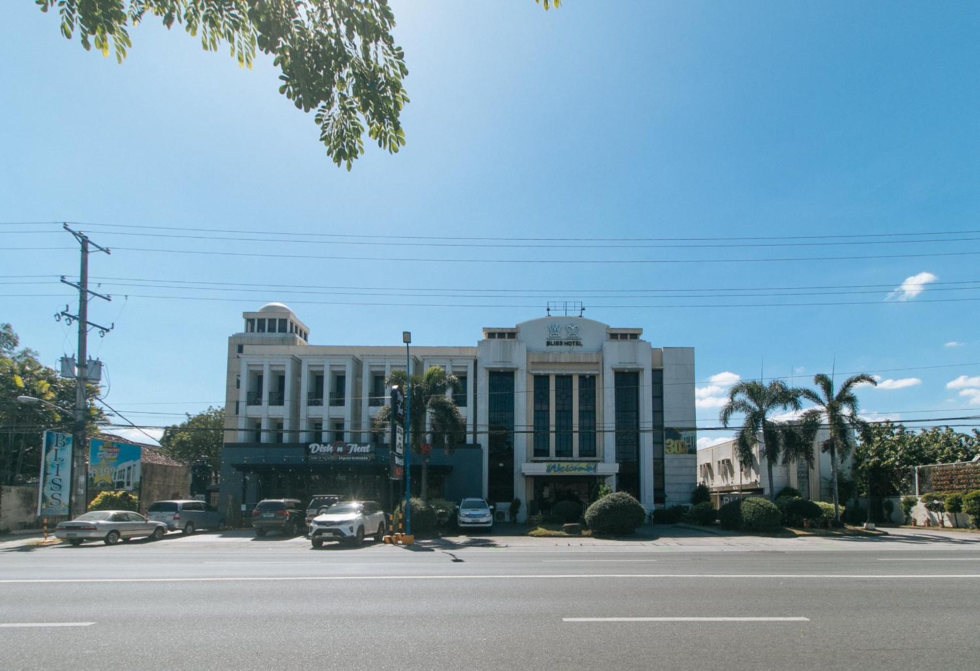 Bliss Hotel San Fernando Pampanga City Εξωτερικό φωτογραφία